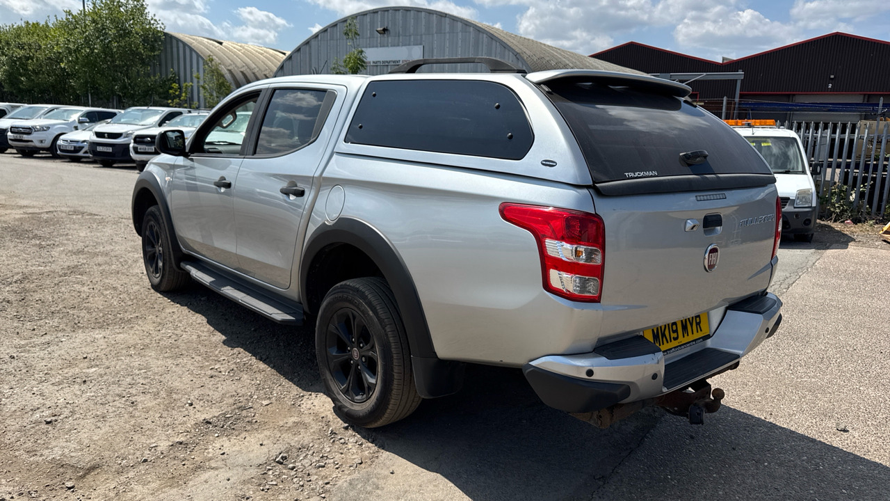 FIAT FULLBACK 2.4 CROSS - Pick-up, Furgoneta combi: foto 3 FIAT FULLBACK 2.4 CROSS - Pick-up, Furgoneta combi: foto 3