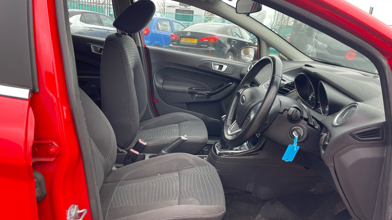 FORD FIESTA 1.0 ECO BOOST - Hatchback: foto 5 FORD FIESTA 1.0 ECO BOOST - Hatchback: foto 5