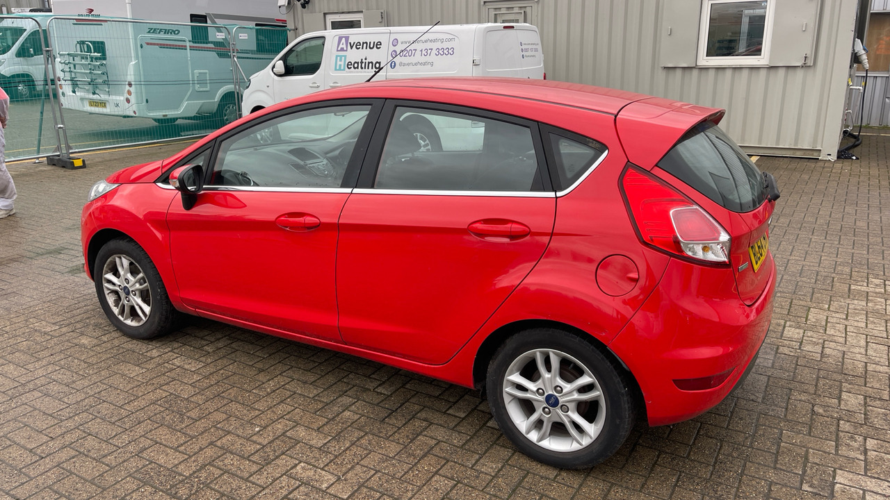 FORD FIESTA 1.0 ECO BOOST - Hatchback: foto 3 FORD FIESTA 1.0 ECO BOOST - Hatchback: foto 3