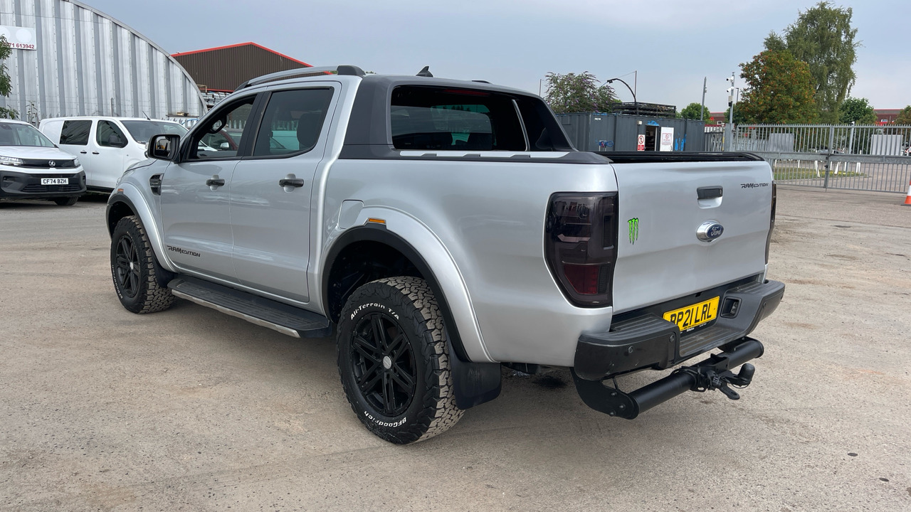 FORD RANGER 2.0 ECOBLUE WILDTRAK 213 - Pick-up, Furgoneta combi: foto 3 FORD RANGER 2.0 ECOBLUE WILDTRAK 213 - Pick-up, Furgoneta combi: foto 3