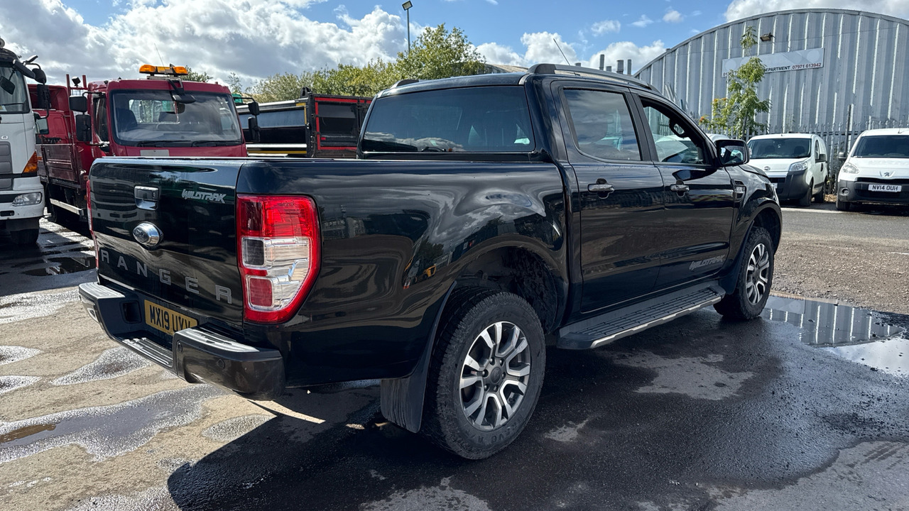 Ford Ranger WILDTRAK 3.2 TDCI 200PS - Pick-up, Furgoneta combi: foto 4 Ford Ranger WILDTRAK 3.2 TDCI 200PS - Pick-up, Furgoneta combi: foto 4