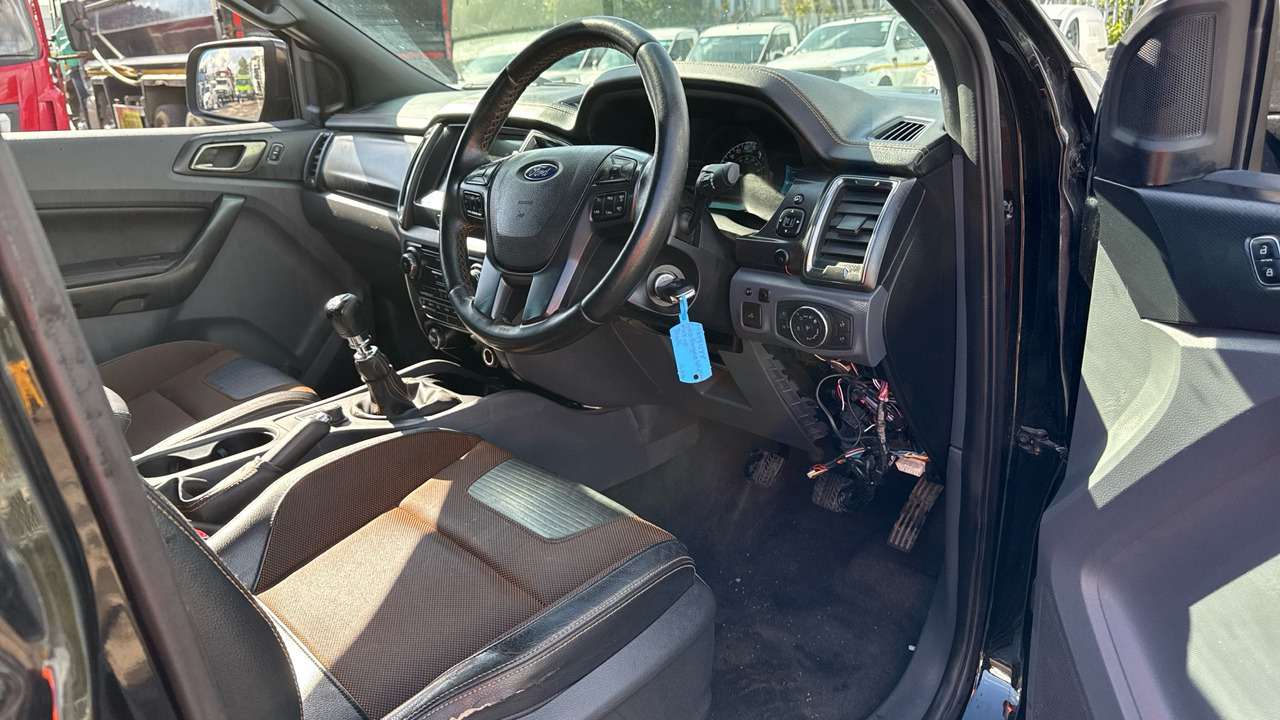 Ford Ranger WILDTRAK 3.2 TDCI 200PS - Pick-up, Furgoneta combi: foto 5 Ford Ranger WILDTRAK 3.2 TDCI 200PS - Pick-up, Furgoneta combi: foto 5