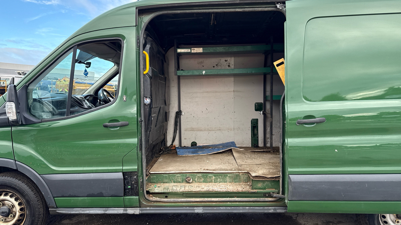 Furgón Ford Transit 350 2.0 TDCi 130ps: foto 20