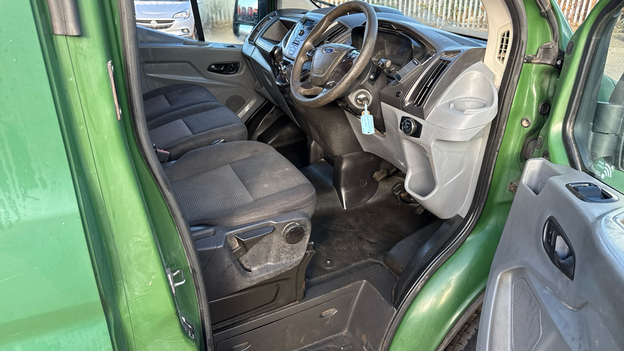 Ford Transit 350 2.0 TDCi 130ps - Furgón: foto 5 Ford Transit 350 2.0 TDCi 130ps - Furgón: foto 5