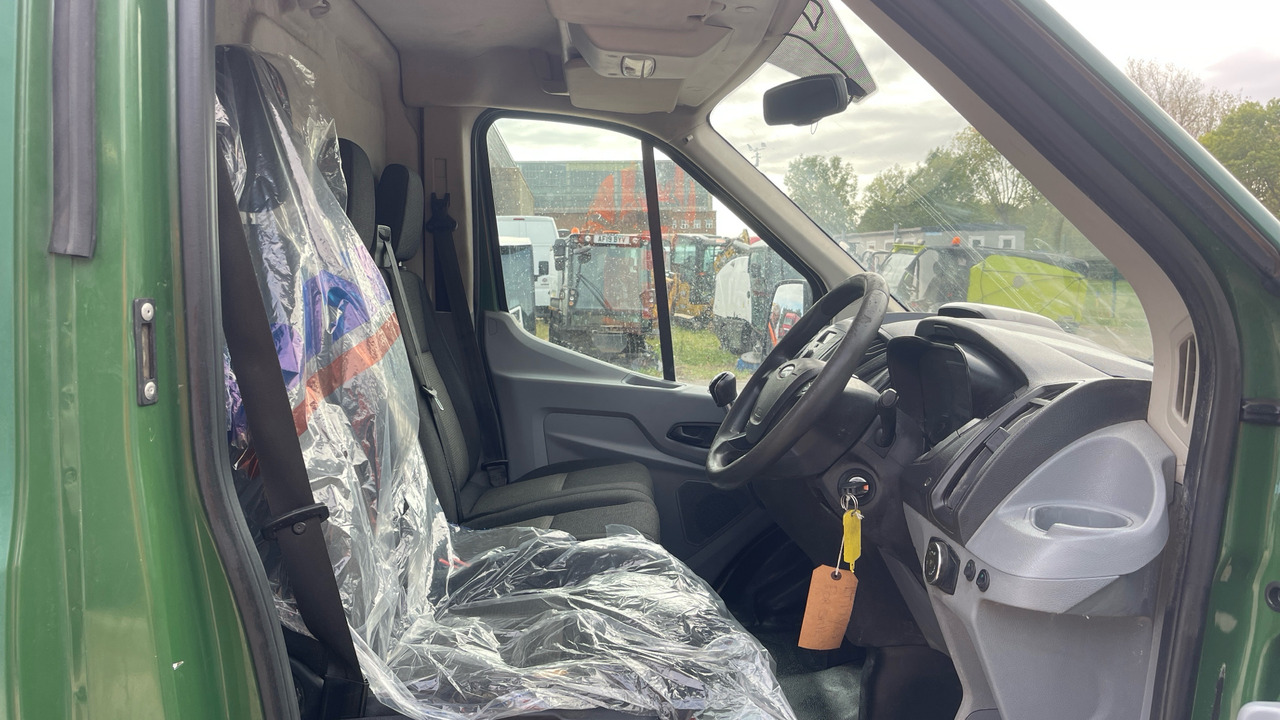 Ford Transit 350 2.0 TDCi 130ps - Furgón: foto 5 Ford Transit 350 2.0 TDCi 130ps - Furgón: foto 5