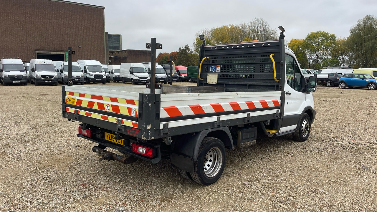 Ford Transit 350 2.2 TDCI 125PS - Furgoneta caja abierta: foto 4 Ford Transit 350 2.2 TDCI 125PS - Furgoneta caja abierta: foto 4