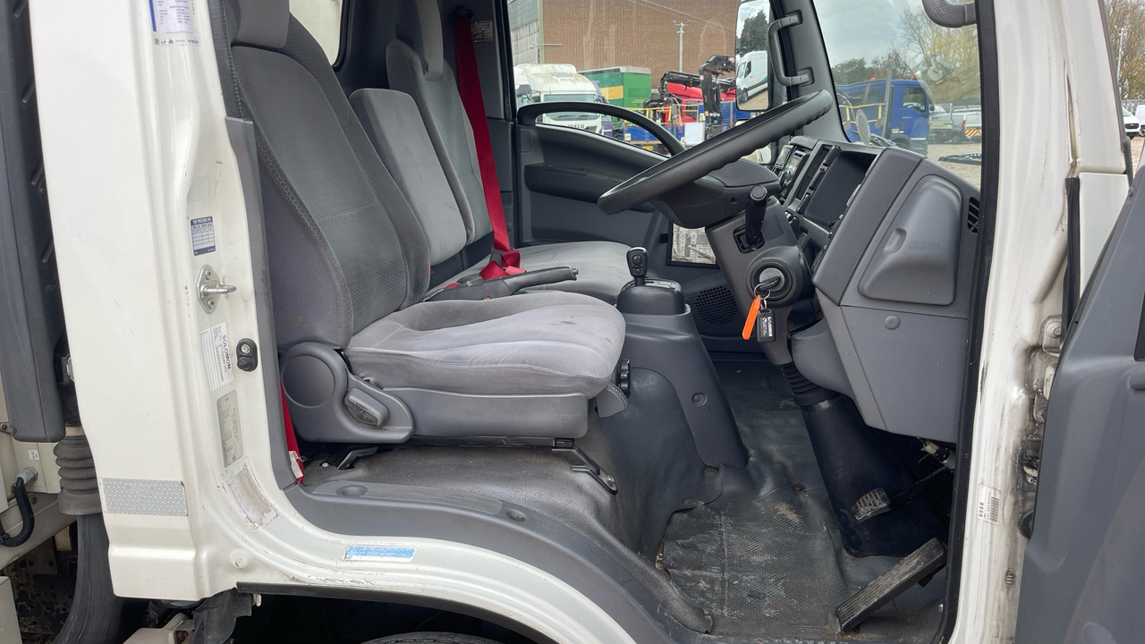 ISUZU FORWARD N75.190 - Camión frigorífico: foto 5 ISUZU FORWARD N75.190 - Camión frigorífico: foto 5