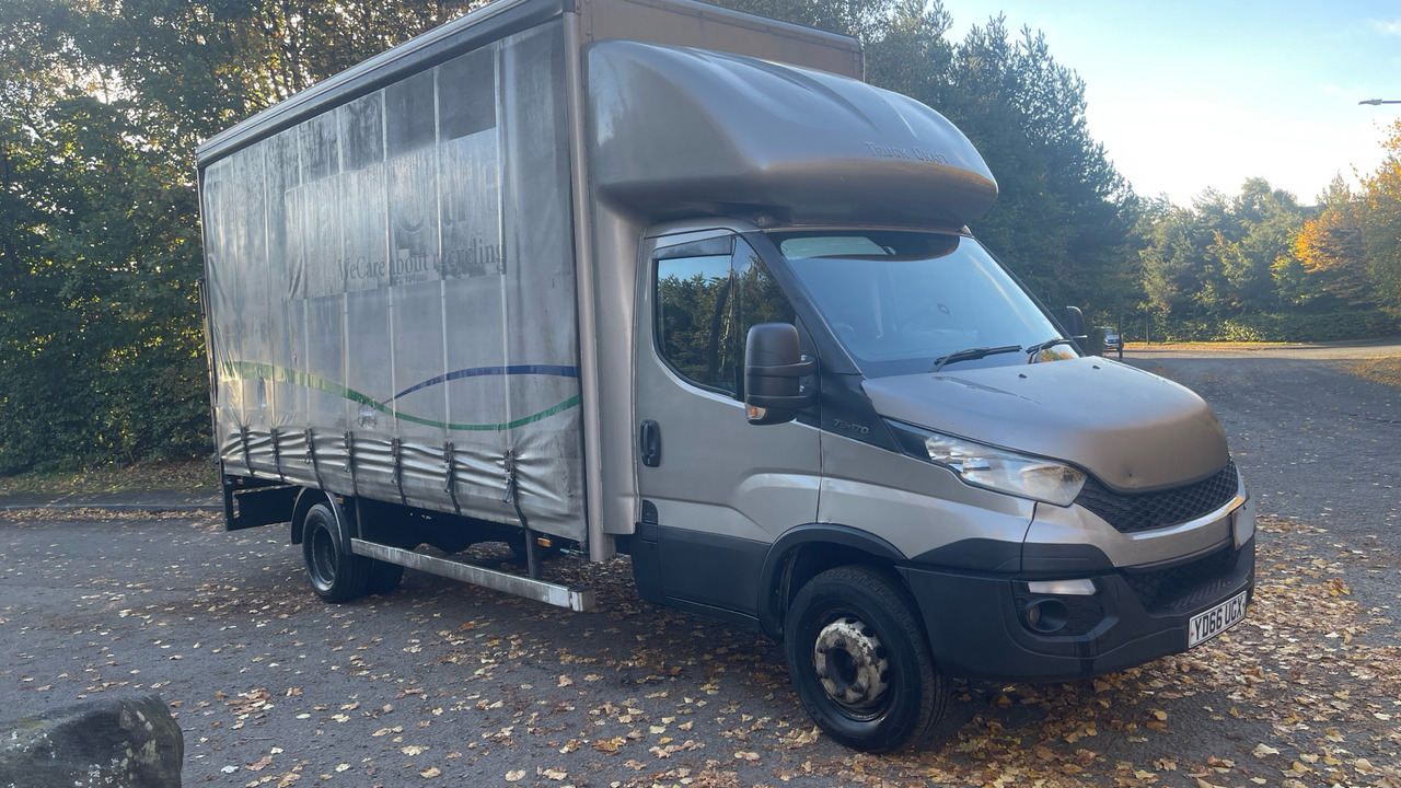 IVECO DAILY 72-170 - Camión lona: foto 1 IVECO DAILY 72-170 - Camión lona: foto 1