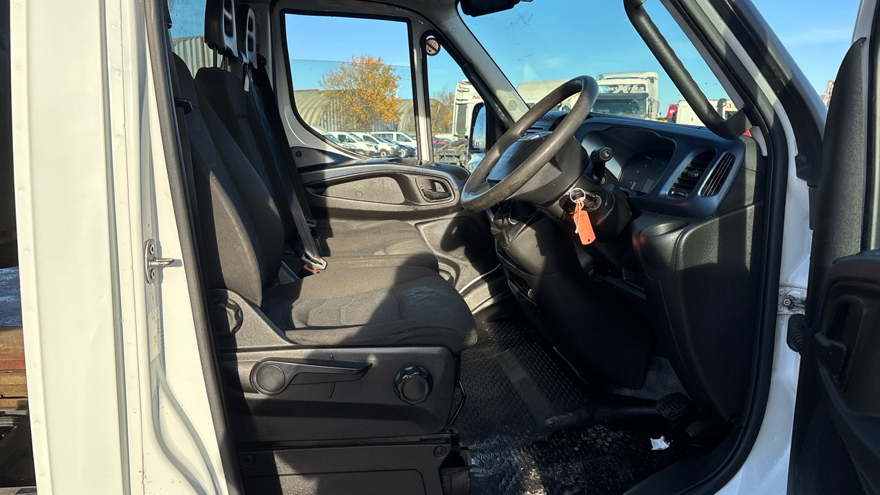 IVECO DAILY 72-180 - Camión volquete: foto 5 IVECO DAILY 72-180 - Camión volquete: foto 5