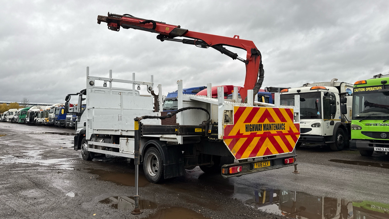 IVECO EUROCARGO 120-190 - Camión caja abierta, Camión grúa: foto 3 IVECO EUROCARGO 120-190 - Camión caja abierta, Camión grúa: foto 3