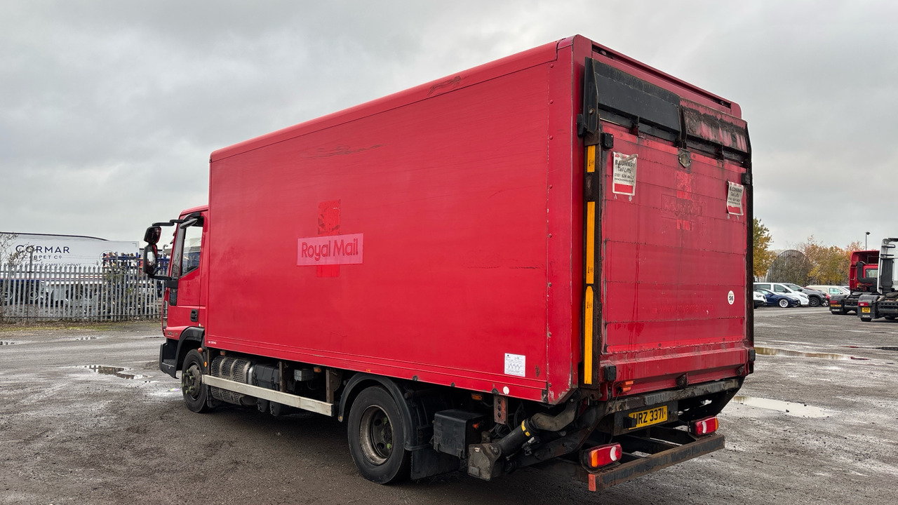 Iveco Eurocargo 75E16 - Camión caja cerrada: foto 3 Iveco Eurocargo 75E16 - Camión caja cerrada: foto 3