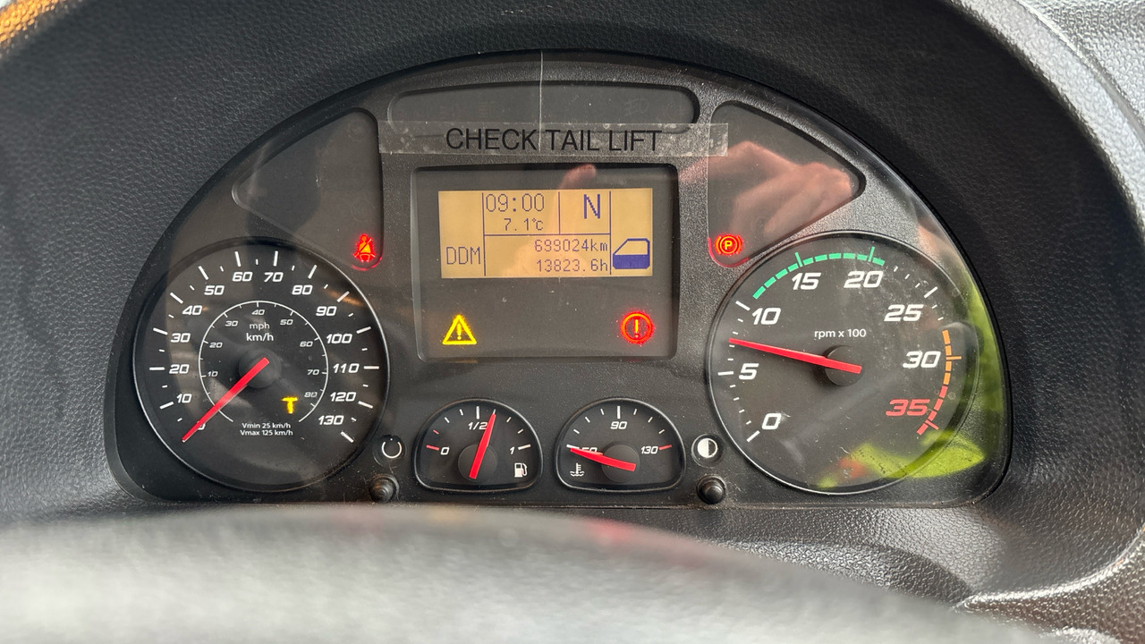 Camión caja cerrada Iveco Eurocargo 75E16: foto 6