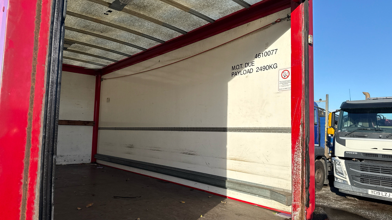 Camión caja cerrada Iveco Eurocargo 75E16: foto 18