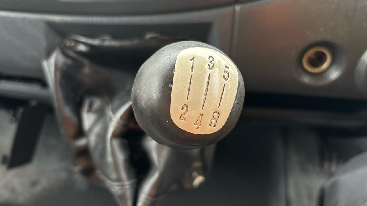 Camión caja cerrada Iveco Eurocargo 75E16: foto 18