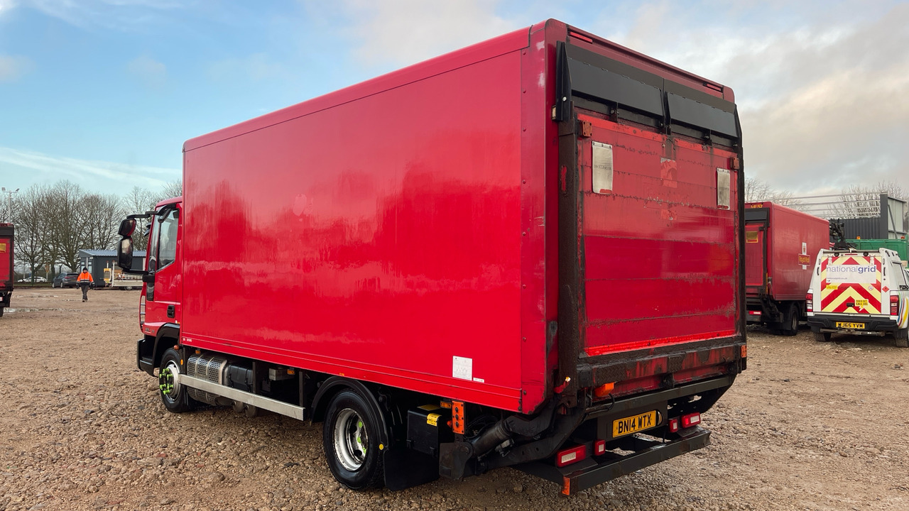 Iveco Eurocargo 75E16 - Camión caja cerrada: foto 3 Iveco Eurocargo 75E16 - Camión caja cerrada: foto 3