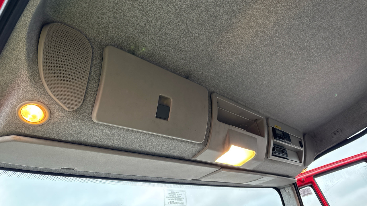 Camión caja cerrada Iveco Eurocargo 75E16: foto 16