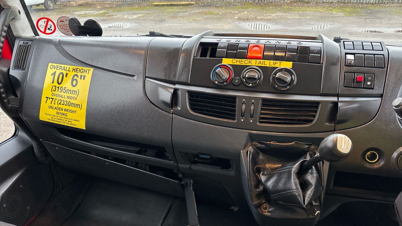 Camión caja cerrada Iveco Eurocargo 75E16: foto 7