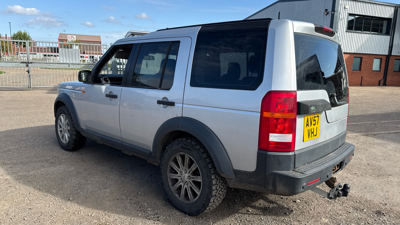 LAND ROVER DISCOVERY 2.7 TDV6 SE - SUV/ Todoterreno: foto 3 LAND ROVER DISCOVERY 2.7 TDV6 SE - SUV/ Todoterreno: foto 3