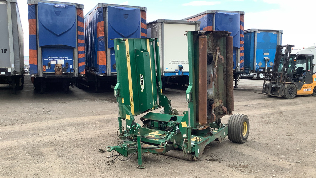 MAJOR 18000GR TRAILED FINISHING MOWER 13/438 - Equipo de construcción: foto 2 MAJOR 18000GR TRAILED FINISHING MOWER 13/438 - Equipo de construcción: foto 2