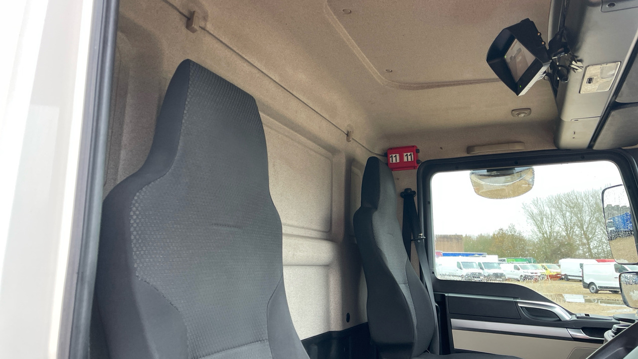 Camión caja cerrada MAN TGL 12.190: foto 8