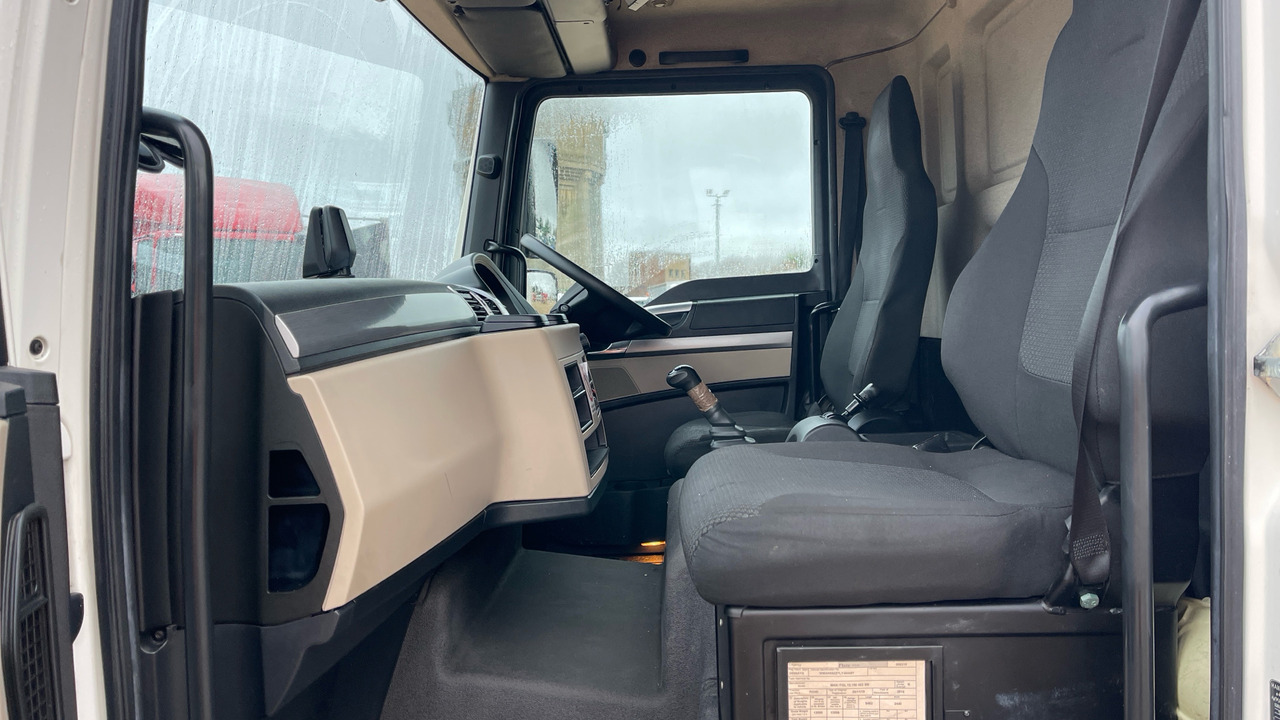 Camión caja cerrada MAN TGL 12.190: foto 15