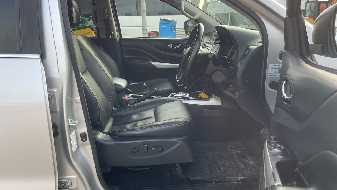 NISSAN NAVARA TEKNA 2.3 DCI 190PS - Pick-up, Furgoneta combi: foto 5 NISSAN NAVARA TEKNA 2.3 DCI 190PS - Pick-up, Furgoneta combi: foto 5