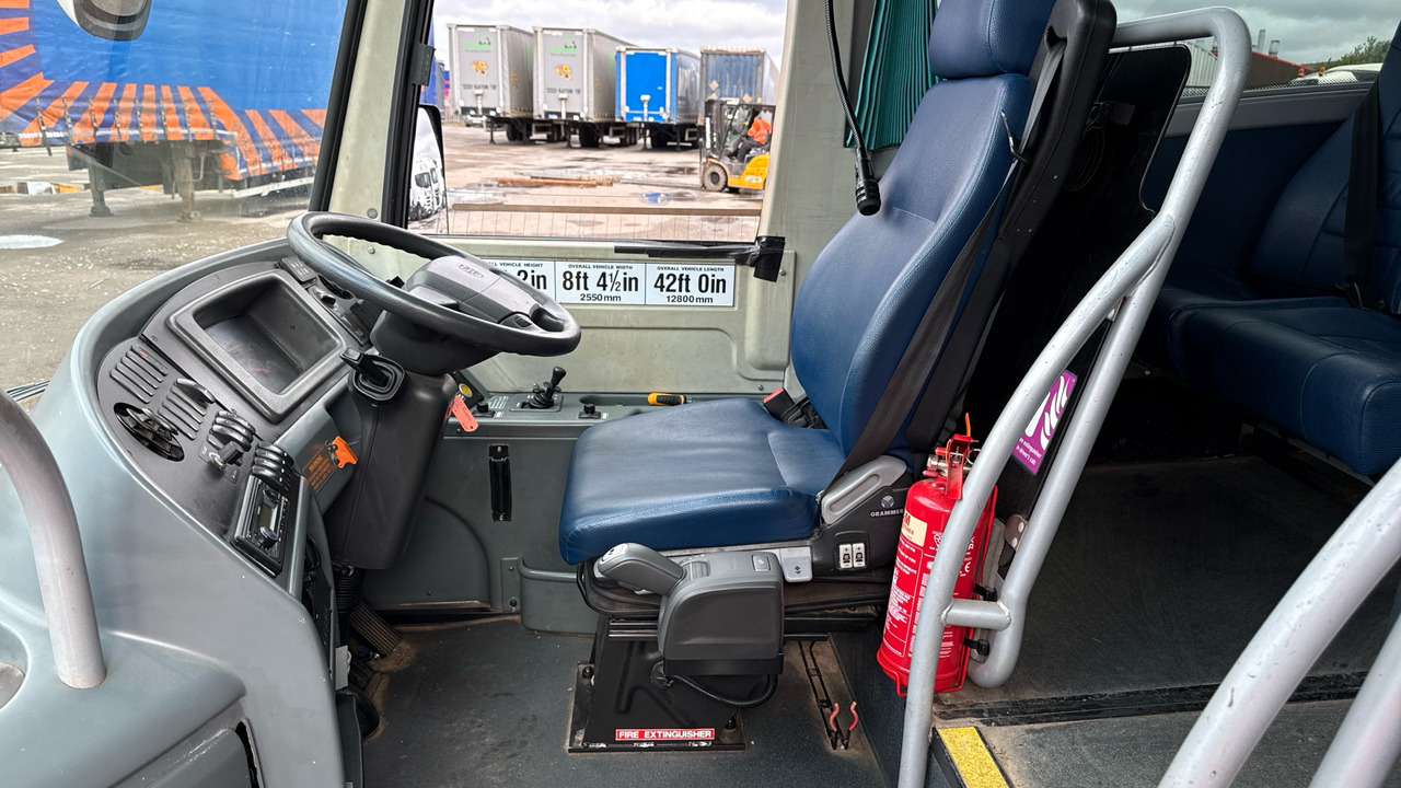 Volvo B9R PLAXTON PANTHER - Otros maquinaria: foto 5 Volvo B9R PLAXTON PANTHER - Otros maquinaria: foto 5