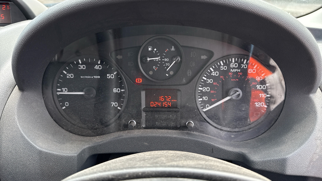 Furgoneta pequeña PEUGEOT EXPERT 1000 1.6 HDI 90PS: foto 6