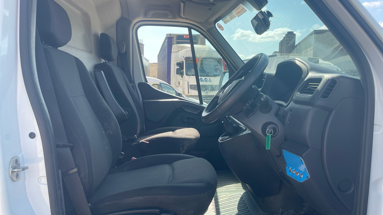 Renault Master - Camión con plataforma elevadora: foto 5 Renault Master - Camión con plataforma elevadora: foto 5