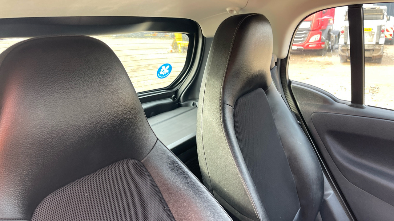 Hatchback SMART FORTWO COUPE GRANDSTYLE: foto 8 Hatchback SMART FORTWO COUPE GRANDSTYLE: foto 8