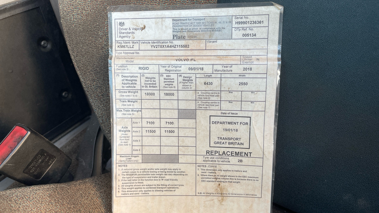 Camión portacontenedor de cadenas Volvo FL 250: foto 11 Camión portacontenedor de cadenas Volvo FL 250: foto 11