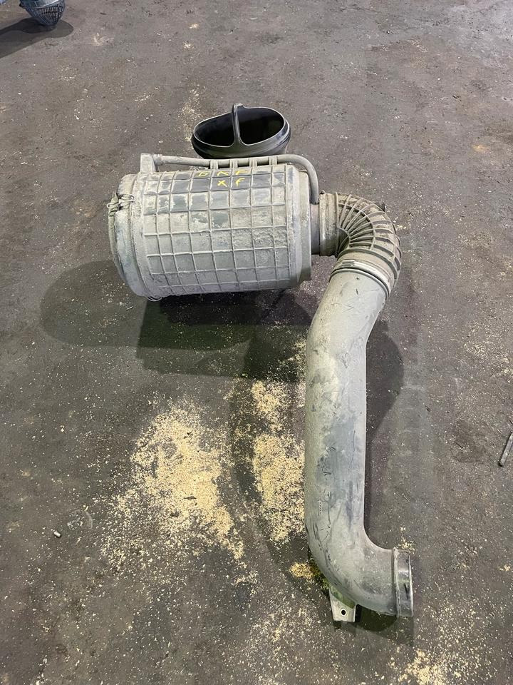 DAF XF Luftfilter Luftfilterkasten - Filtro de aire para Camión: foto 2 DAF XF Luftfilter Luftfilterkasten - Filtro de aire para Camión: foto 2