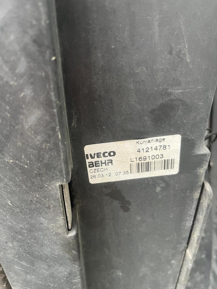 IVECO Stralis Kühlerpaket Wasserkühler Radiator Kühler 41214781 - Radiador para Camión: foto 5 IVECO Stralis Kühlerpaket Wasserkühler Radiator Kühler 41214781 - Radiador para Camión: foto 5
