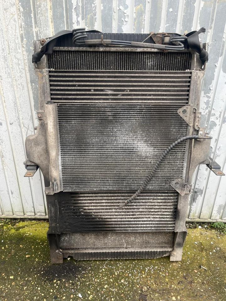 IVECO Stralis Kühlerpaket Wasserkühler Radiator Kühler 41214781 - Radiador para Camión: foto 1 IVECO Stralis Kühlerpaket Wasserkühler Radiator Kühler 41214781 - Radiador para Camión: foto 1