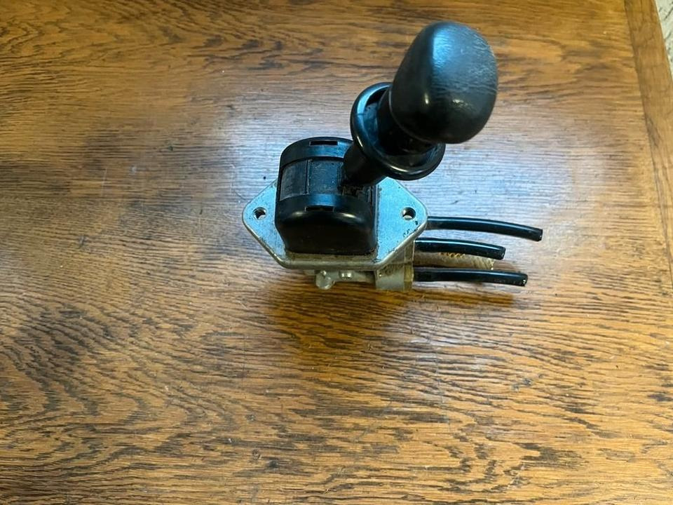 MAN Bremsventil Feststellbremse Handbremsventil 9617231180 - Válvula de freno para Camión: foto 3 MAN Bremsventil Feststellbremse Handbremsventil 9617231180 - Válvula de freno para Camión: foto 3