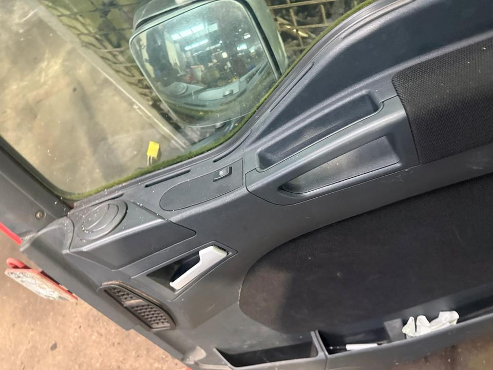 MAN TGL Beifahrertür Rot Spiegel Innenverkleidung - Puerta y piezas para Camión: foto 4 MAN TGL Beifahrertür Rot Spiegel Innenverkleidung - Puerta y piezas para Camión: foto 4