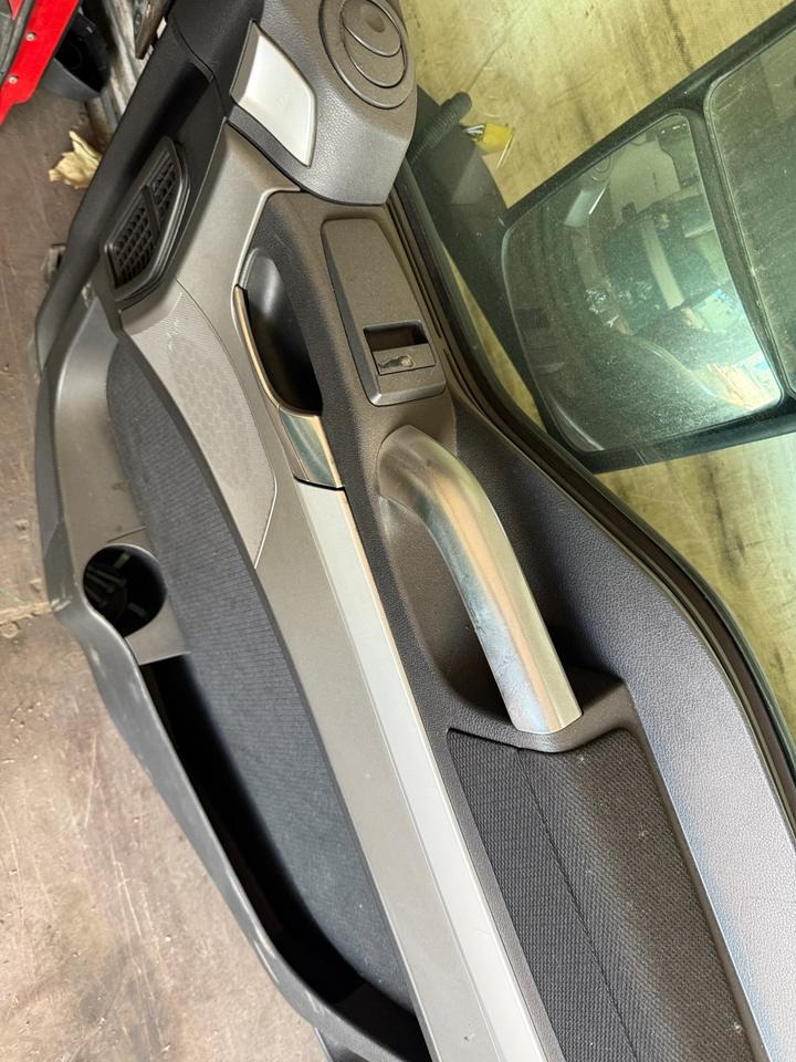 MAN TGS EU6 Beifahrertür Spiegel Innenverkleidung LN 80 - Puerta y piezas para Camión: foto 4 MAN TGS EU6 Beifahrertür Spiegel Innenverkleidung LN 80 - Puerta y piezas para Camión: foto 4