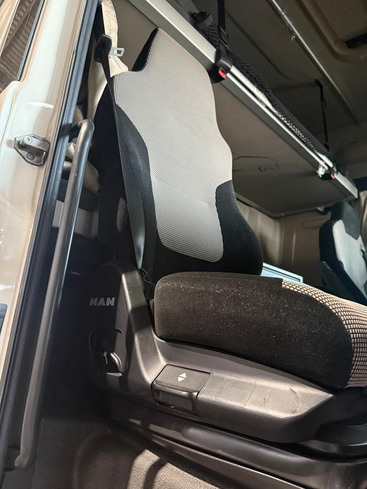 MAN TGX EU6 Beifahrersitz mit Luft - Asiento para Camión: foto 2 MAN TGX EU6 Beifahrersitz mit Luft - Asiento para Camión: foto 2