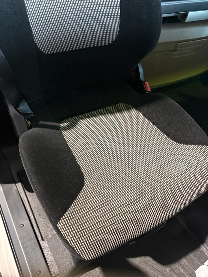 MAN TGX EU6 Beifahrersitz mit Luft - Asiento para Camión: foto 4 MAN TGX EU6 Beifahrersitz mit Luft - Asiento para Camión: foto 4