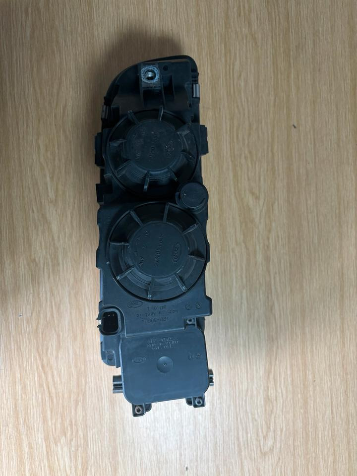 MAN TGX/TGS Nebelscheinwerfer Links 81.25101-6521 - Faro antiniebla para Camión: foto 3 MAN TGX/TGS Nebelscheinwerfer Links 81.25101-6521 - Faro antiniebla para Camión: foto 3