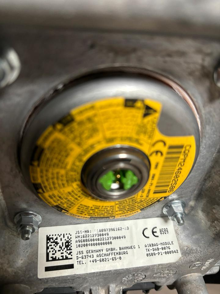 Mercedes Actros MP4 Lenkradairbag - Volante para Camión: foto 3 Mercedes Actros MP4 Lenkradairbag - Volante para Camión: foto 3