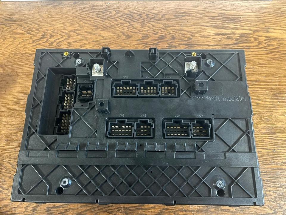 Mercedes Actros MP4 SAM Cabin Sicherungskasten A0014466858 - Fusible: foto 4 Mercedes Actros MP4 SAM Cabin Sicherungskasten A0014466858 - Fusible: foto 4