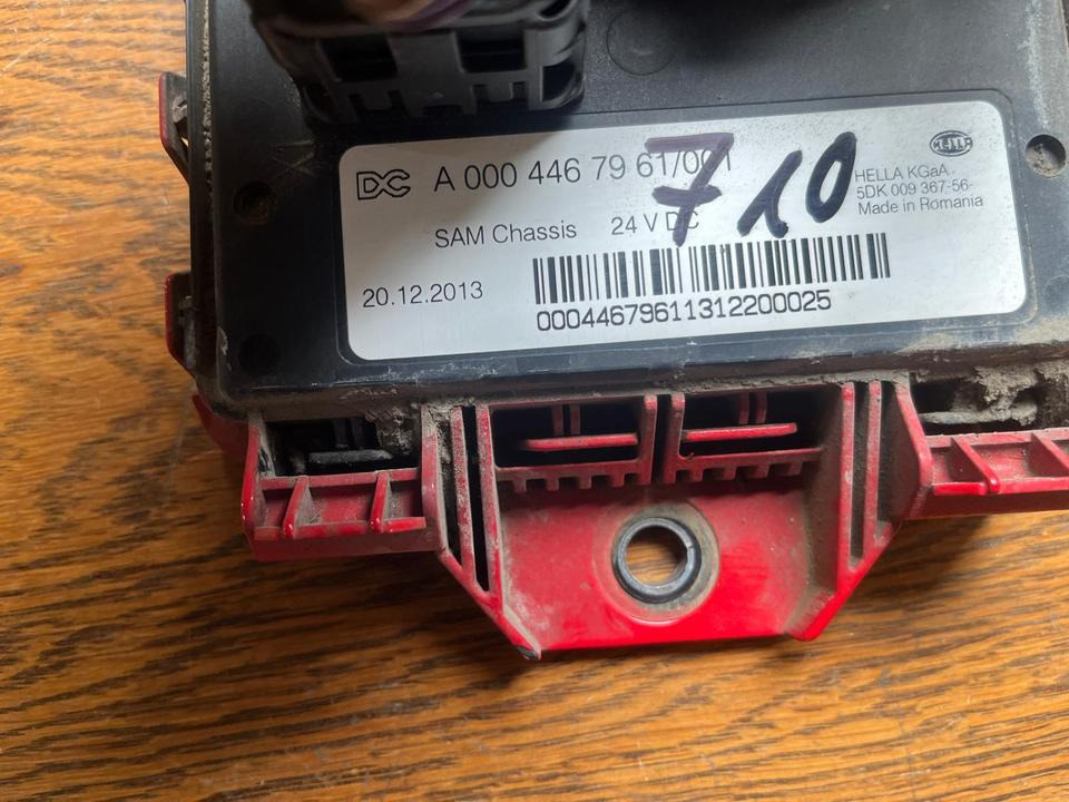 Mercedes Actros MP4 SAM Chassis Modul A0004467961 - Sistema eléctrico para Camión: foto 2 Mercedes Actros MP4 SAM Chassis Modul A0004467961 - Sistema eléctrico para Camión: foto 2