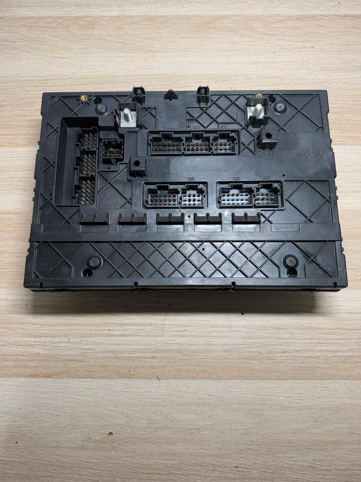 Mercedes Actros MP4 Sicherungskasten A0014462458 - Fusible: foto 4 Mercedes Actros MP4 Sicherungskasten A0014462458 - Fusible: foto 4