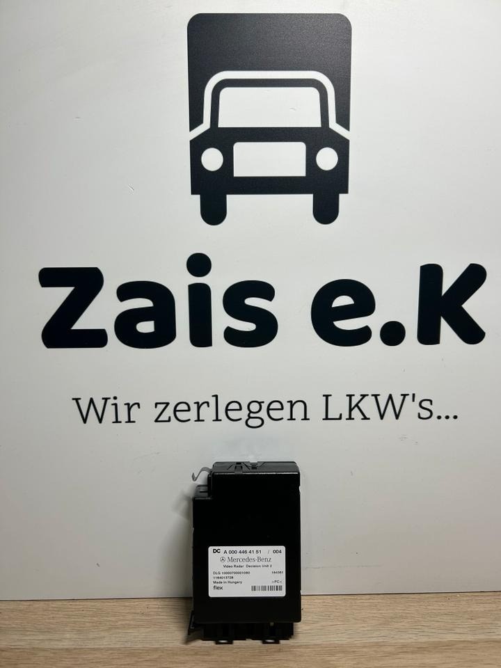 Mercedes Atego 4 EU 6 Video Radar Steuergerät A0004464151 - Sistema eléctrico para Camión: foto 1 Mercedes Atego 4 EU 6 Video Radar Steuergerät A0004464151 - Sistema eléctrico para Camión: foto 1