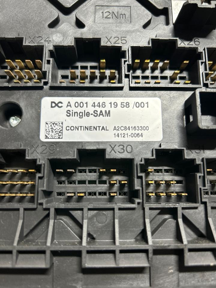 Mercedes Atego 4 EU6 Sicherungskasten A0014461958 - Fusible: foto 4 Mercedes Atego 4 EU6 Sicherungskasten A0014461958 - Fusible: foto 4