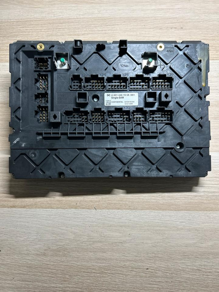 Mercedes Atego 4 EU6 Sicherungskasten A0014461958 - Fusible: foto 3 Mercedes Atego 4 EU6 Sicherungskasten A0014461958 - Fusible: foto 3