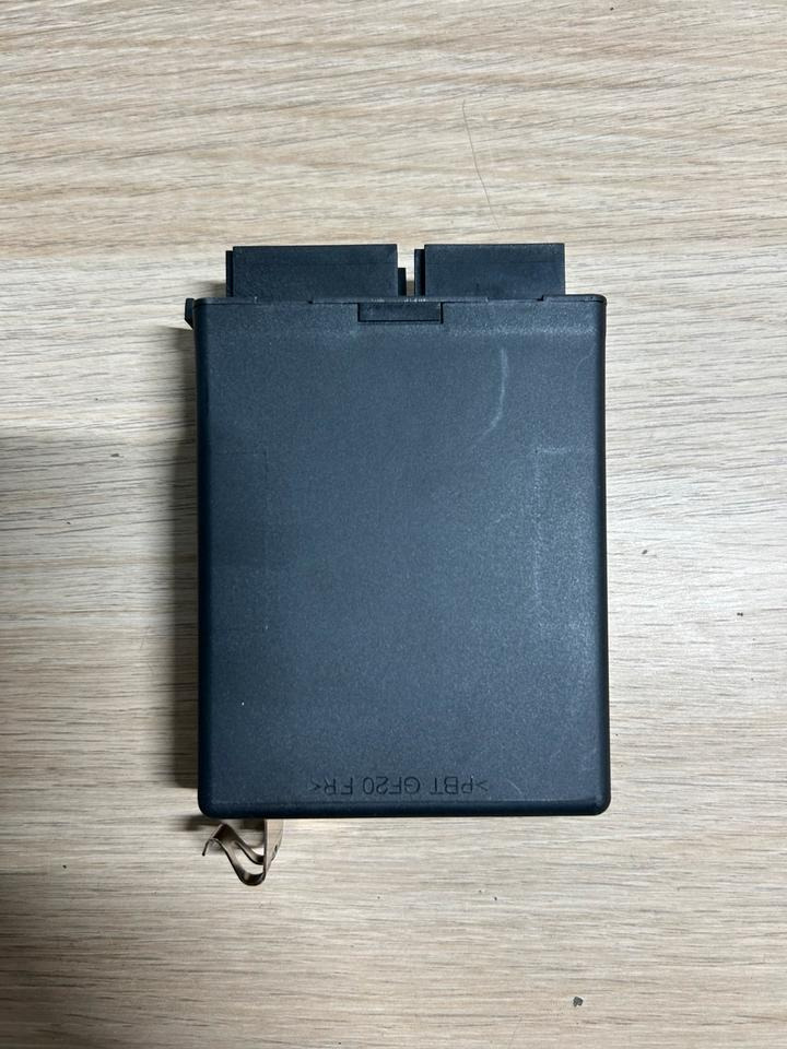 Mercedes Atego 4 EU6 Continental ZVFB Steuergerät A0004461616 - Piezas de recambio: foto 4 Mercedes Atego 4 EU6 Continental ZVFB Steuergerät A0004461616 - Piezas de recambio: foto 4