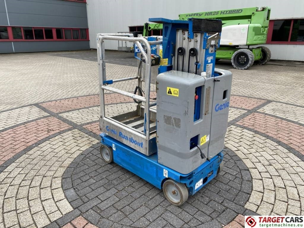 Genie GR15 Runabout Electric Vertical Mast Lift 652cm - Plataforma de mástil vertical: foto 4 Genie GR15 Runabout Electric Vertical Mast Lift 652cm - Plataforma de mástil vertical: foto 4