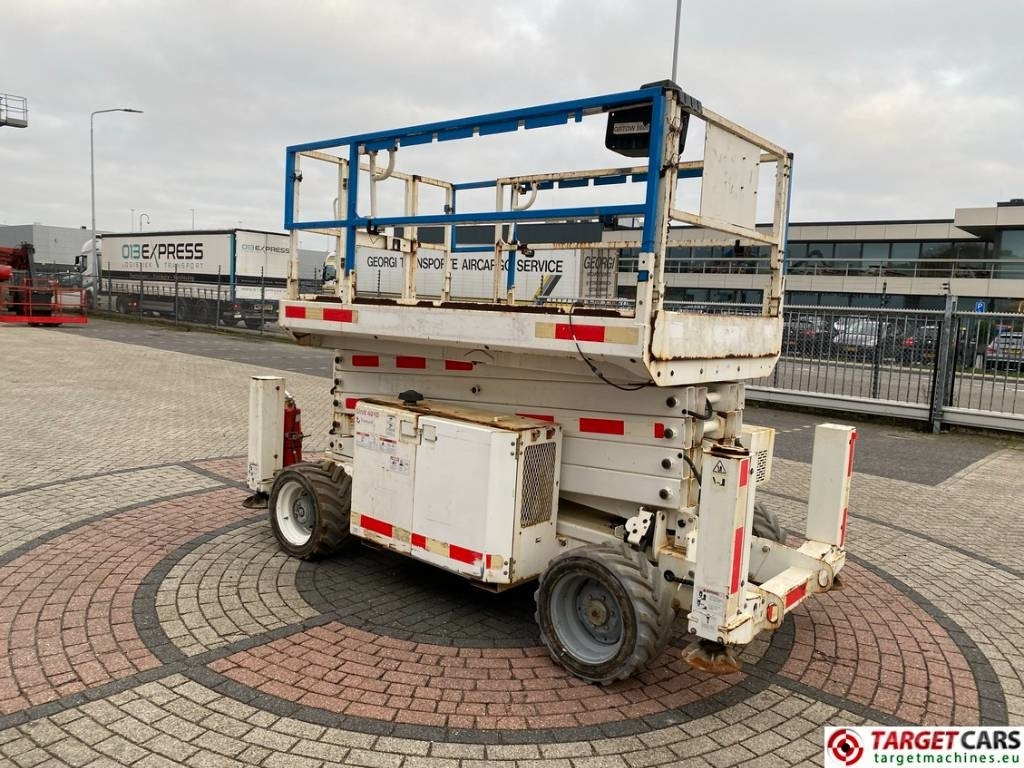 Genie GS-4069RT Diesel 4x4 Scissor Work Lift 1412cm - Plataforma de tijeras: foto 2 Genie GS-4069RT Diesel 4x4 Scissor Work Lift 1412cm - Plataforma de tijeras: foto 2